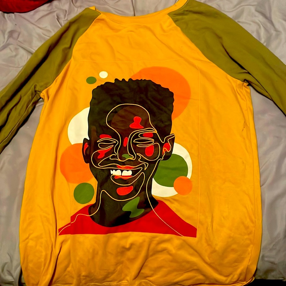 Size: XL(16).   Color: Yellow, dark green